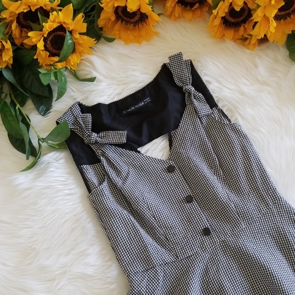 Haute Rogue Checkered Bow-Shoulder Mini Dress - Picture 3 of 6